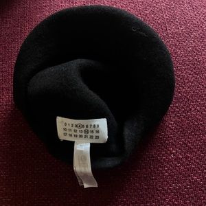 Maison Margiela wool beret black like new